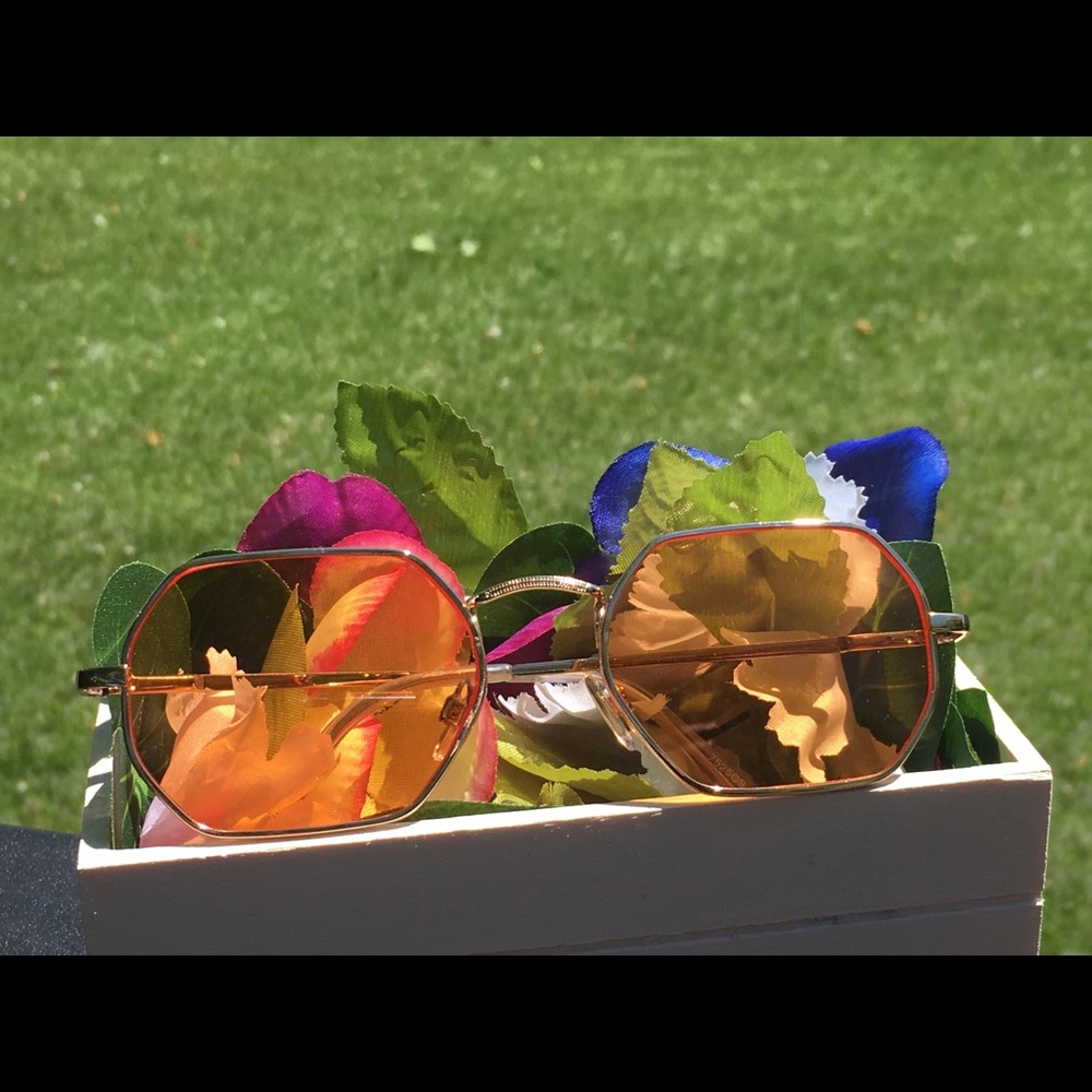 Orange/Gold Sunglasses 🌟